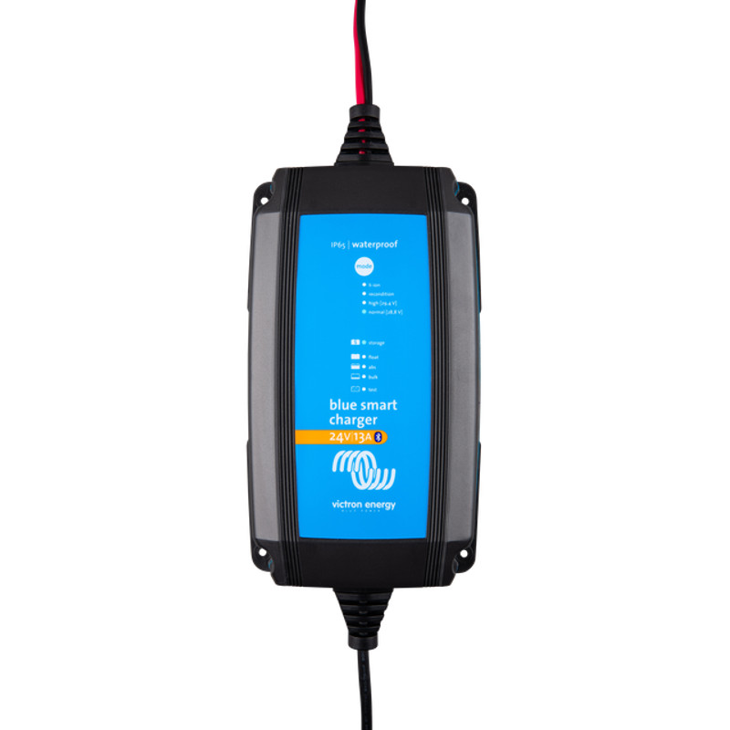 Blue Smart IP65 Charger 24/13(1) 230V CEE 7/16