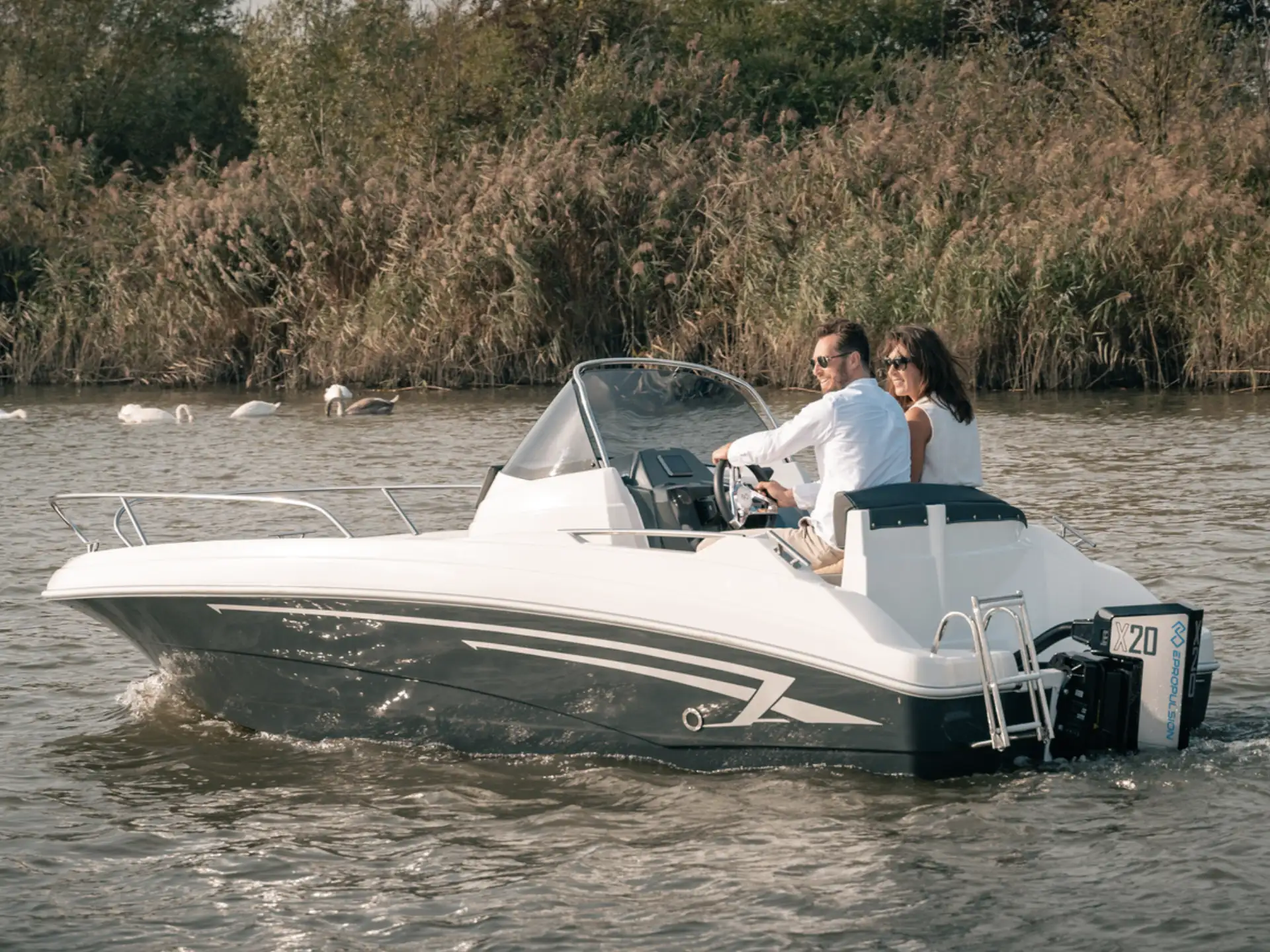 ePropulsion seria X (X12 / X20) – średnie łodzie