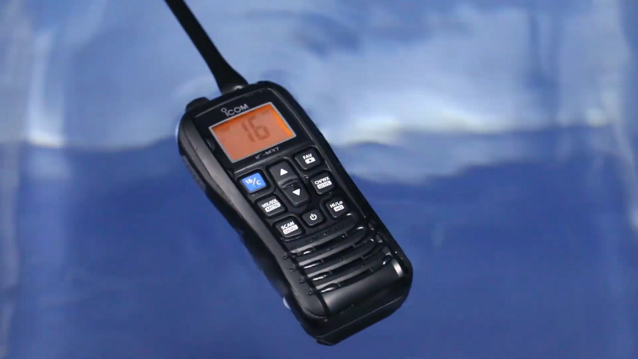 Плаваюча морська радіостанція VHF Icom IC-M37E